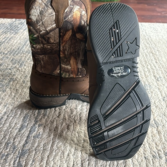 Cowboy Boots/Work Boots - Picture 3 of 4